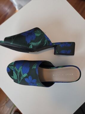 NEW Kelly & Katie Green and Blue Floral Open-Toe Block Heel Mule